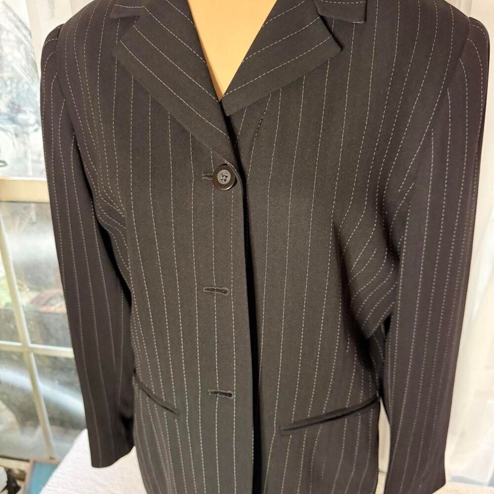 Unbranded Women's Grey and Black Suit